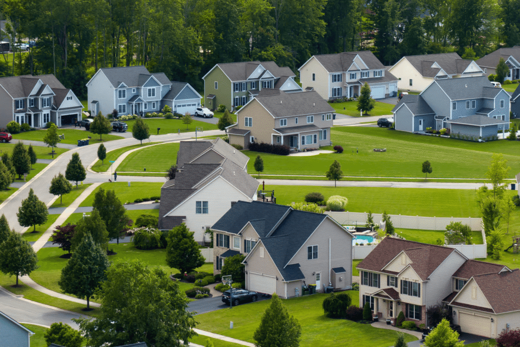 Residential neighborhood in San Fernando Valley with various houses, green lawns, and tree-lined streets, emphasizing community and accessibility for mobile wound care services.